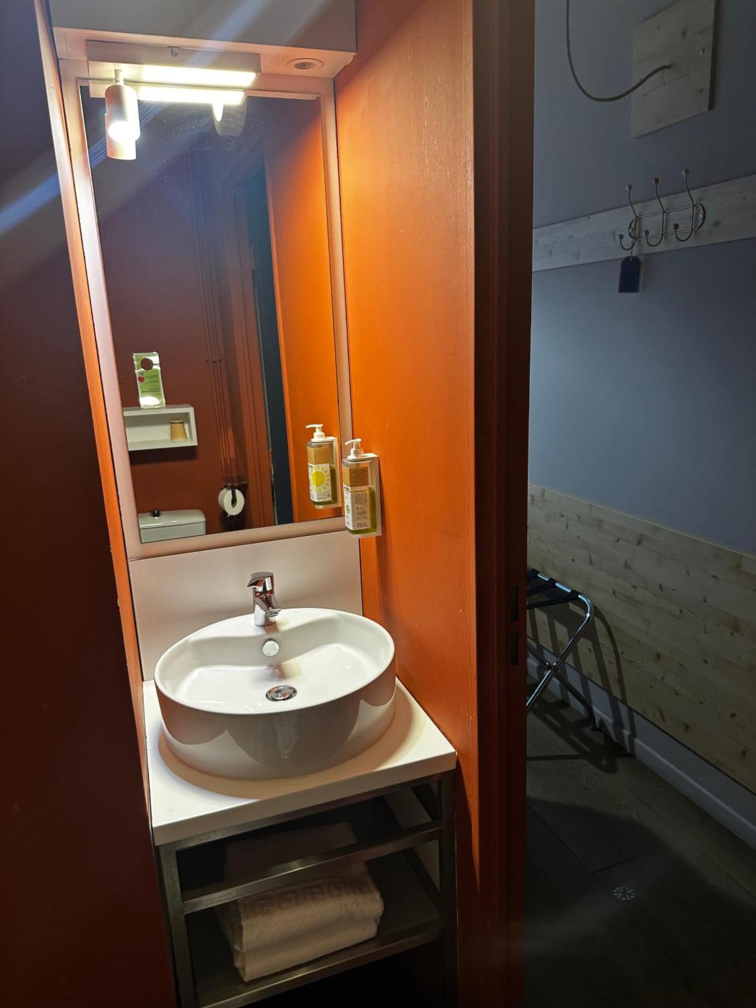 Greet Gare Flandres - Groupe Accor Hotel 2*